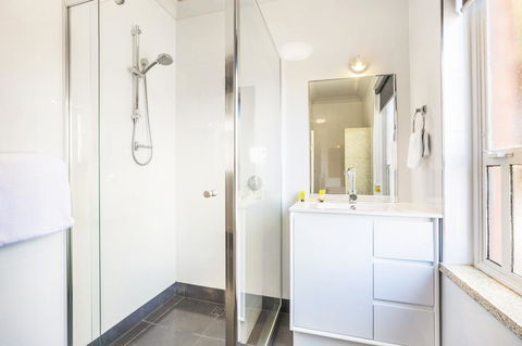 Nightcap At Rose & Crown Hotel - Accommodation Burleigh 14