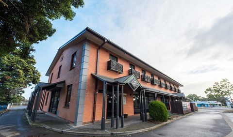 Nightcap At Rose & Crown Hotel - Accommodation Burleigh 4