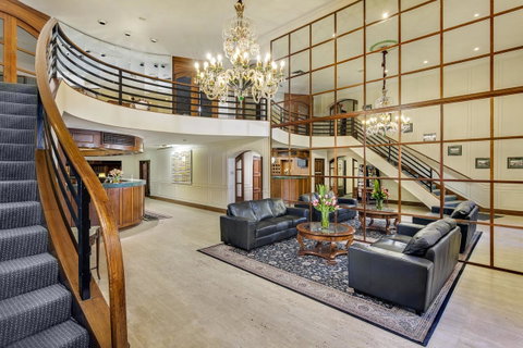 Adelaide Inn - Accommodation Burleigh 6