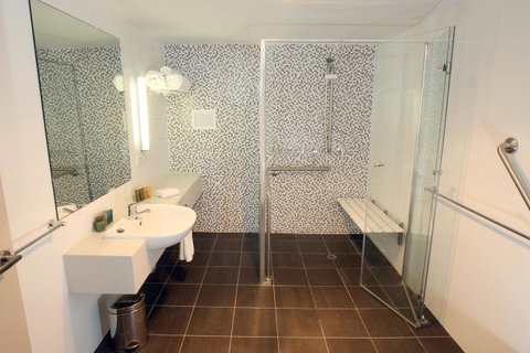 Adelaide Rockford - Accommodation Burleigh 13