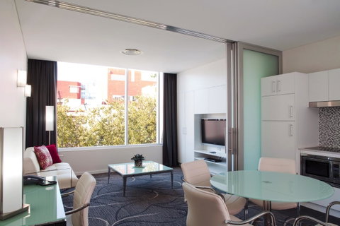 Adelaide Rockford - Accommodation Burleigh 20