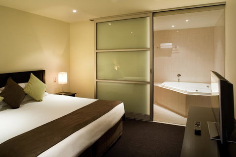 Adelaide Rockford - Accommodation Burleigh 25