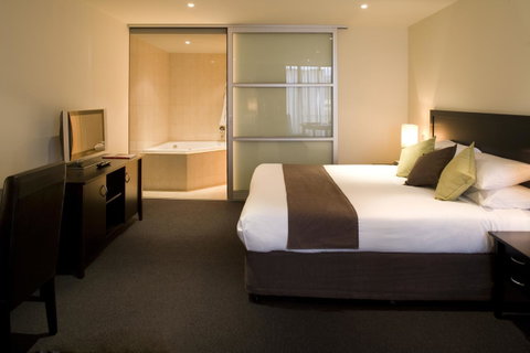 Adelaide Rockford - Accommodation Burleigh 4