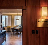 Suite 11 Victoria Square - Accommodation Burleigh