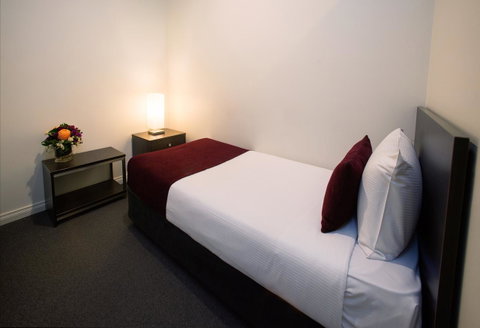 Franklin Apartments - Accommodation Burleigh 14