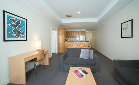 Franklin Apartments - Accommodation Burleigh 16