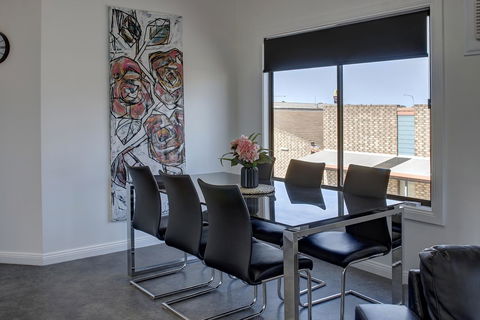 Aart Apartments - Accommodation Burleigh 20