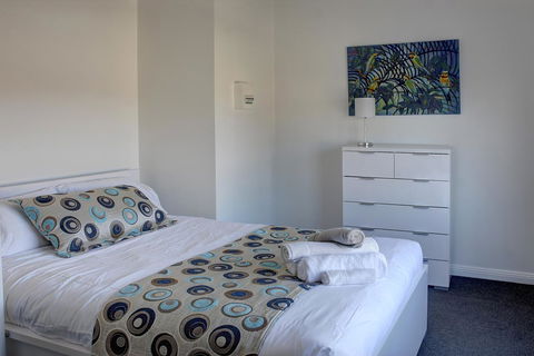 Aart Apartments - Accommodation Burleigh 24