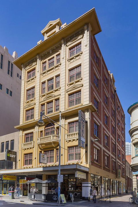 Adelaide Paringa - Accommodation Burleigh 0