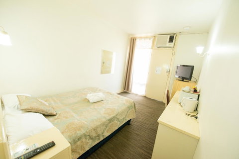 Jacksons Motor Inn - Accommodation Burleigh 34