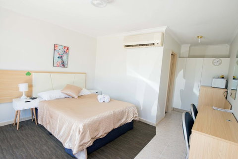Jacksons Motor Inn - Accommodation Burleigh 20