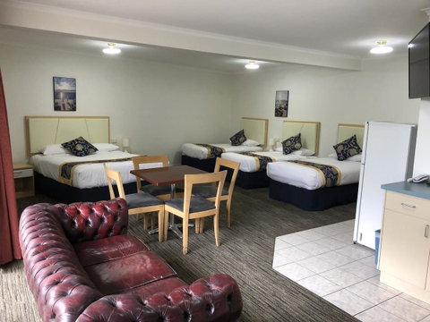 Jacksons Motor Inn - Accommodation Burleigh 41