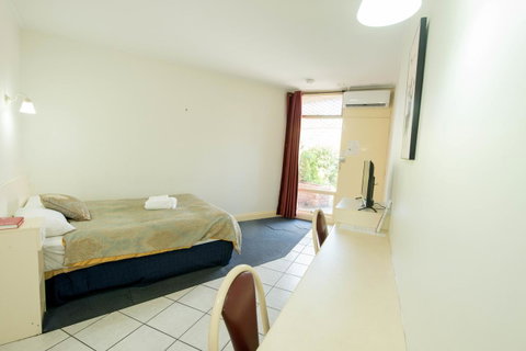 Jacksons Motor Inn - Accommodation Burleigh 33