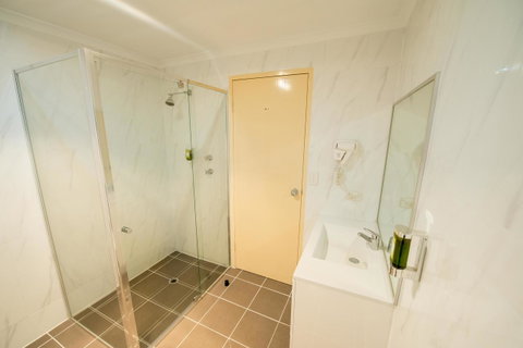 Jacksons Motor Inn - Accommodation Burleigh 21