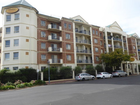 Adelaide City Apartment - 3br, 2bath & Carpark - Accommodation Burleigh 0