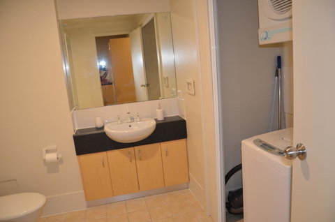 Adelaide City Apartment - 3br, 2bath & Carpark - Accommodation Burleigh 17