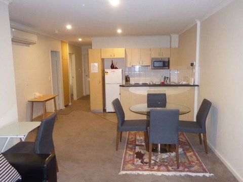 Adelaide City Apartment - 3br, 2bath & Carpark - Accommodation Burleigh 3