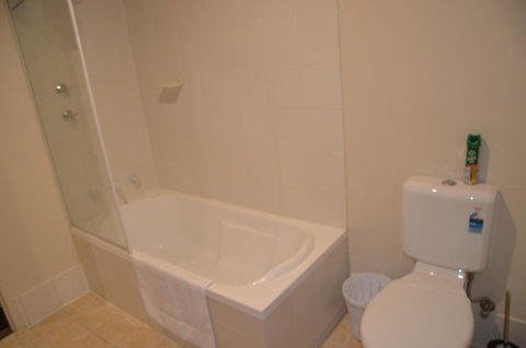 Adelaide City Apartment - 3br, 2bath & Carpark - Accommodation Burleigh 16