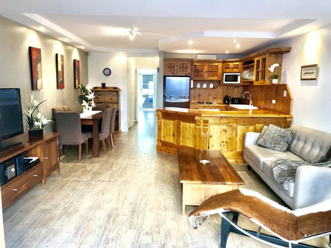 Superb Townhouse In North Adelaide - Accommodation Burleigh 0