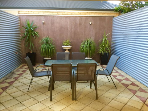 Superb Townhouse In North Adelaide - Accommodation Burleigh 21