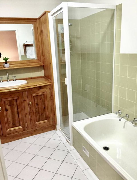 Superb Townhouse In North Adelaide - Accommodation Burleigh 12