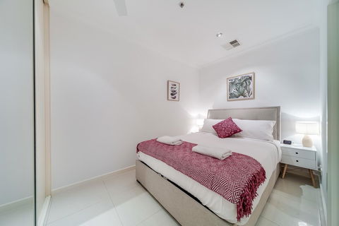 York Apartments On Grenfell - Accommodation Burleigh 8