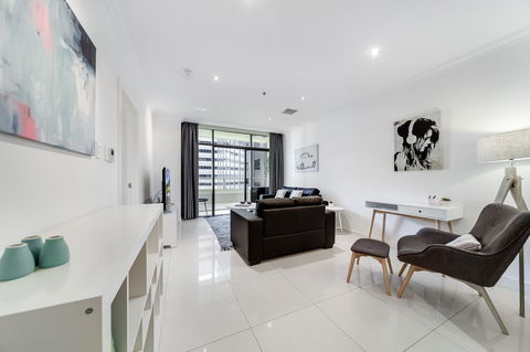 York Apartments On Grenfell - Accommodation Burleigh 9