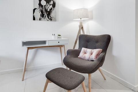 York Apartments On Grenfell - Accommodation Burleigh 1