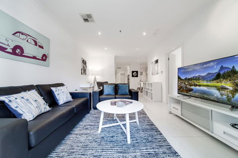 York Apartments On Grenfell - Accommodation Burleigh 0
