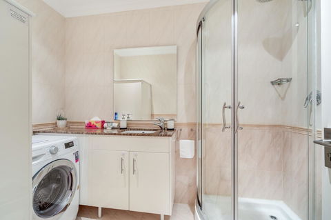 York Apartments On Grenfell - Accommodation Burleigh 15