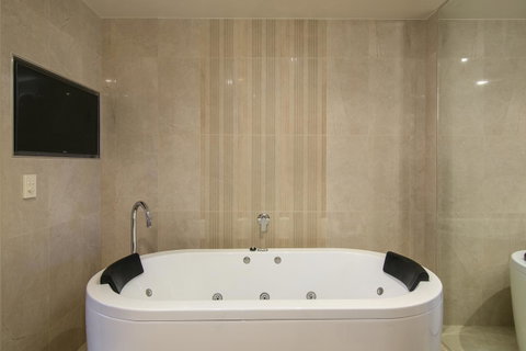 Arkaba Hotel - Accommodation Burleigh 38