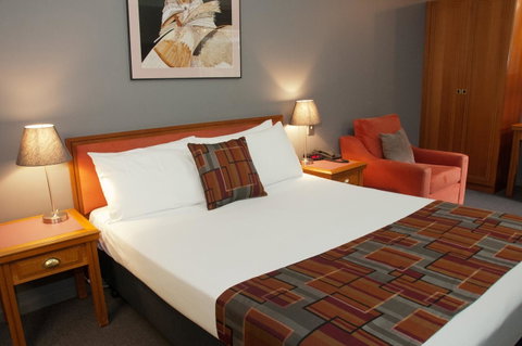 The O'Connell Inn - Accommodation Burleigh 5