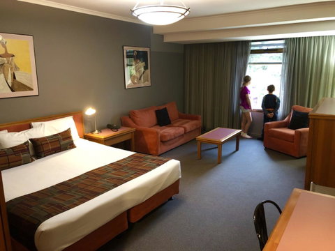 The O'Connell Inn - Accommodation Burleigh 2