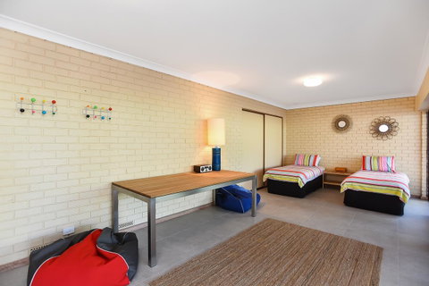 Port Of Call - Port Willunga - C21 SouthCoast Holidays - Accommodation Burleigh 21