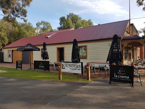 Adelaide Style Accommodation-Close To City-North Adelaide-3 Bdrm- FREE Parking - Accommodation Burleigh 44