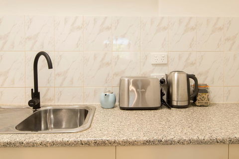 The Manor Basket Range - Accommodation Burleigh 9
