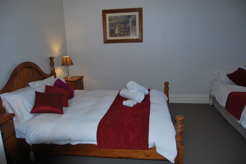 Jacaranda Cottage - Accommodation Burleigh 10