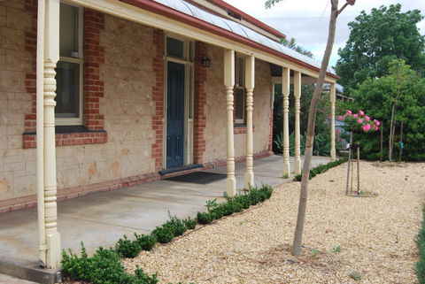 Jacaranda Cottage - Accommodation Burleigh 12