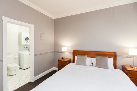 Majestic Tynte Street Apartments - Accommodation Burleigh 21