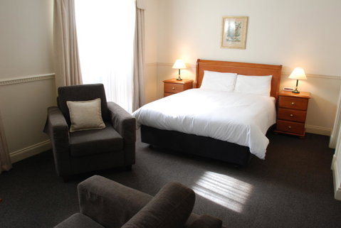 Majestic Tynte Street Apartments - Accommodation Burleigh 10