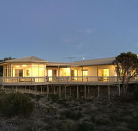 White Sands Holiday Retreat - Accommodation Burleigh