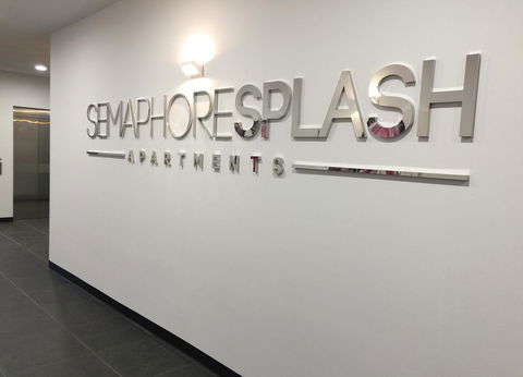 Semaphore Splash Apartments - Accommodation Burleigh 12