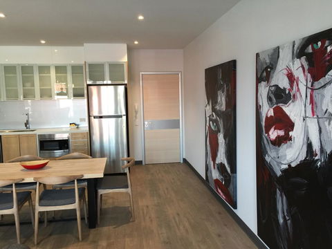 Semaphore Splash Apartments - Accommodation Burleigh 8