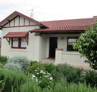 Mataro Cottage - Accommodation Burleigh