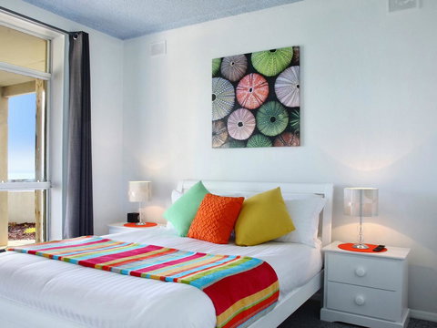 Seaview Sunset Holiday Apartments - Accommodation Burleigh 41