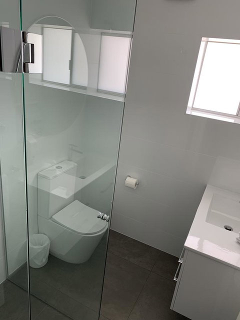 Seaview Sunset Holiday Apartments - Accommodation Burleigh 2