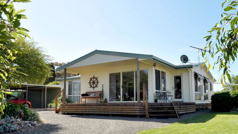 Admirals Inn - Accommodation Burleigh 4