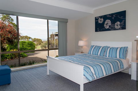 Admirals Inn - Accommodation Burleigh 27