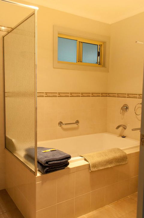 Admirals Inn - Accommodation Burleigh 20