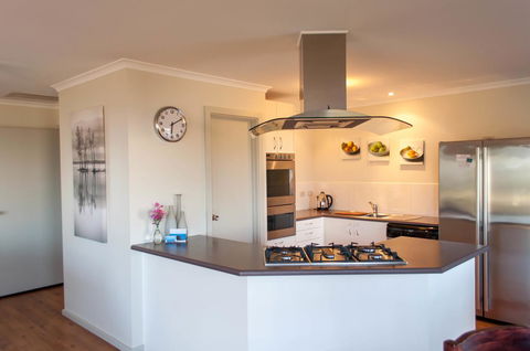 Admirals Inn - Accommodation Burleigh 28